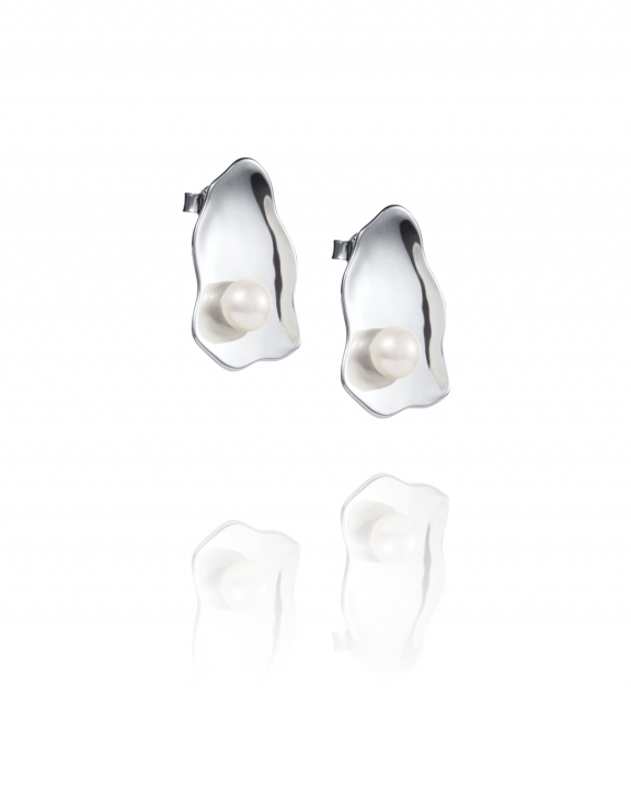 Oyster Ear Prata no grupo Brincos / Brincos de pérola em SCANDINAVIAN JEWELRY DESIGN (12-100-02135-0000)