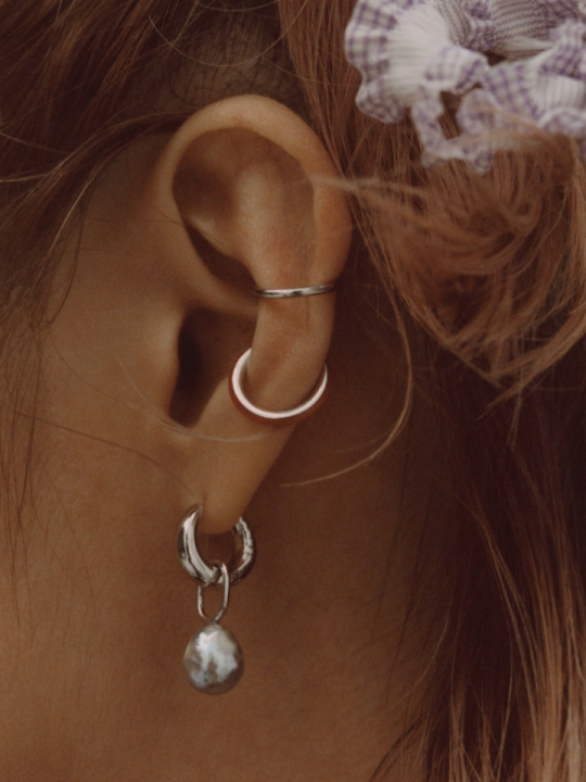 Twin Mini Ear Cuff Silver no grupo Brincos / Brincos de prata em SCANDINAVIAN JEWELRY DESIGN (200113)